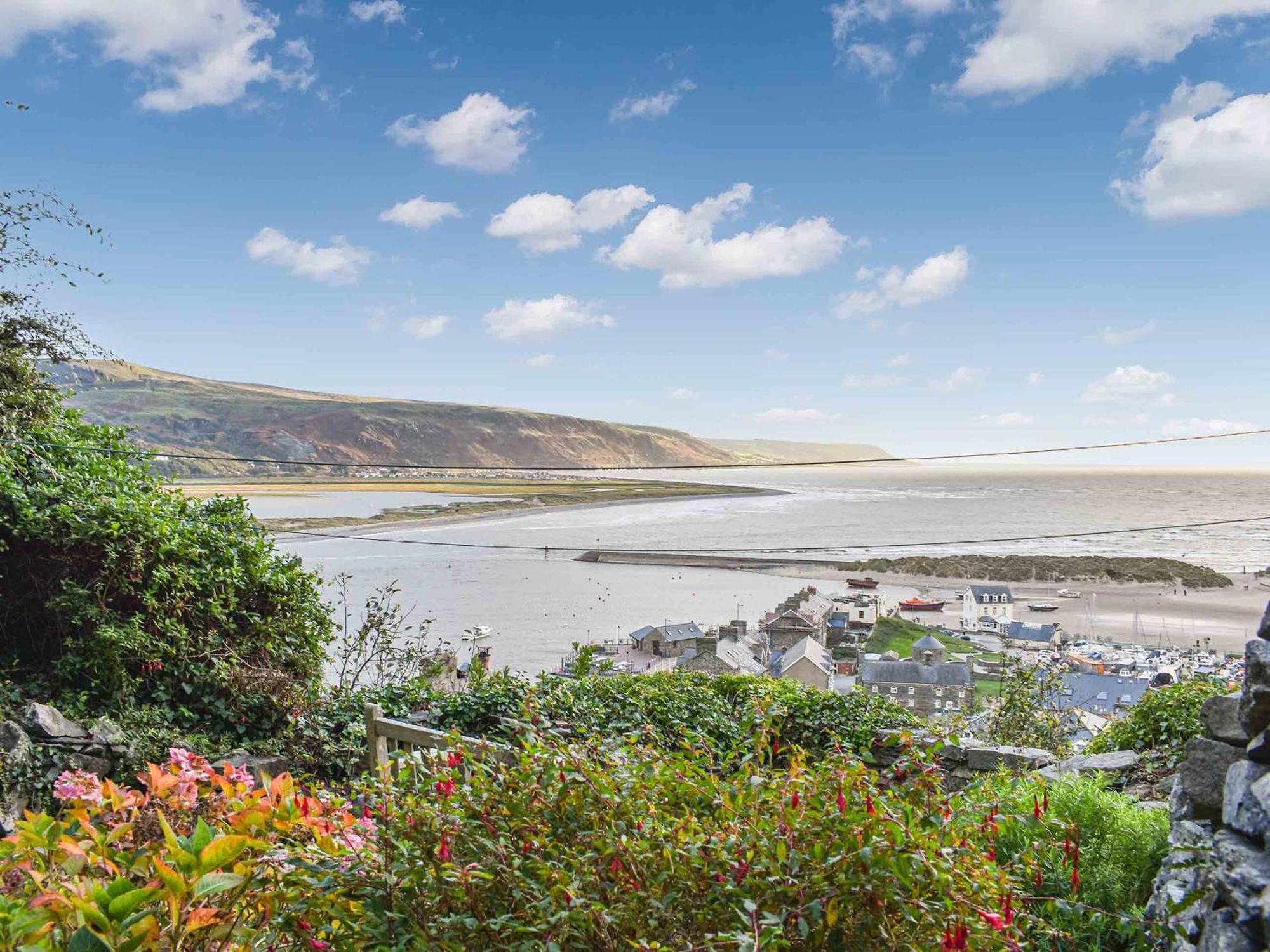 Bwth Carron Villa Barmouth Exterior photo